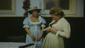 جوزفين موتزينباتشر في فيلم سكس ألماني قديم من 1976 ..