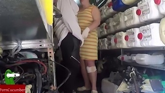 Amatérske Nahrávanie Sexu Na Pracovisku Skrytou Kamerou