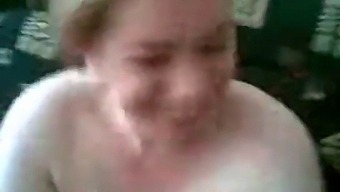 Arabská Milfka S Veľkými Prsiami Dáva Orálny Sex A Tvrdo Sa Necháva Ošukať