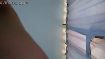 Môj Sused A Ja Sme Mali Vášnivý Sex Po Tom, Čo Nás Jeho Matka Nechala Samých
